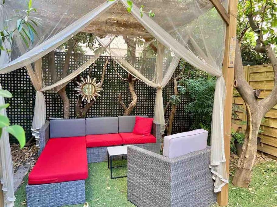 Homelivia, Luxueux Appartement Avec Jardin Prive Nice Eksteriør bilde
